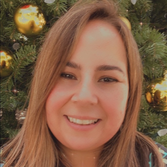 Meet your Posher, Frances - Picture 2 of 2